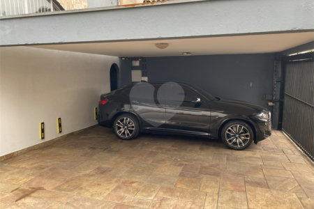 Casa à venda com 3 suítes em Jardim Leonor, São Paulo, SP