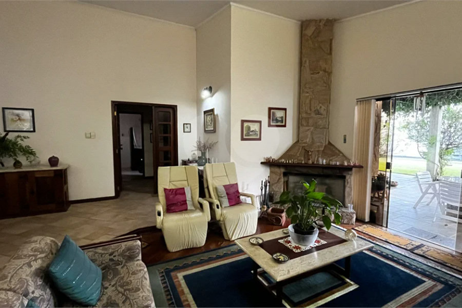 Casa à venda com 3 quartos, sendo 1 suíte, em Jardim Dos Estados, Poços de Caldas - MG