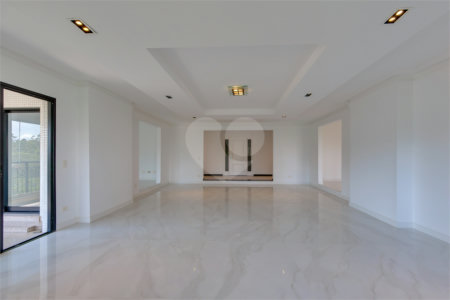 Apartamento à venda com 4 suítes em Jardim Marajoara, São Paulo, SP
