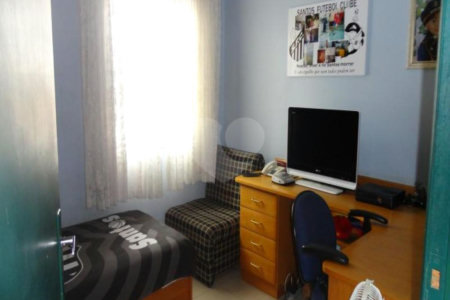 Casa à venda com 3 quartos, sendo 1 suíte, em Jardim Esmeralda, São Paulo, SP