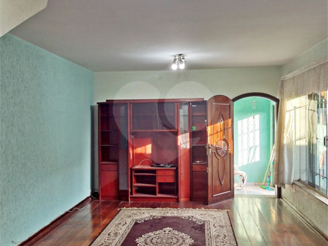 Casa à venda com 4 quartos, sendo 1 suíte,  em Vila Germinal, São Paulo, SP