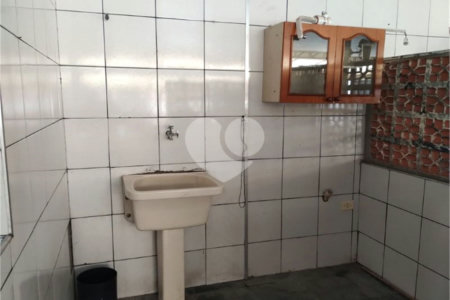 Sobrado à venda com 7 quartos, sendo 1 suíte, em Vila Maria Baixa, São Paulo, SP