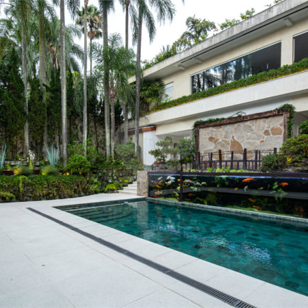 Casa à venda com 5 suítes em Jardim Cordeiro, São Paulo, SP