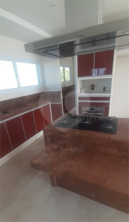 Casa em condomínio à venda ou para alugar com 5 quartos, sendo 3 suítes,  no Centro, Bom Jesus dos Perdões, SP