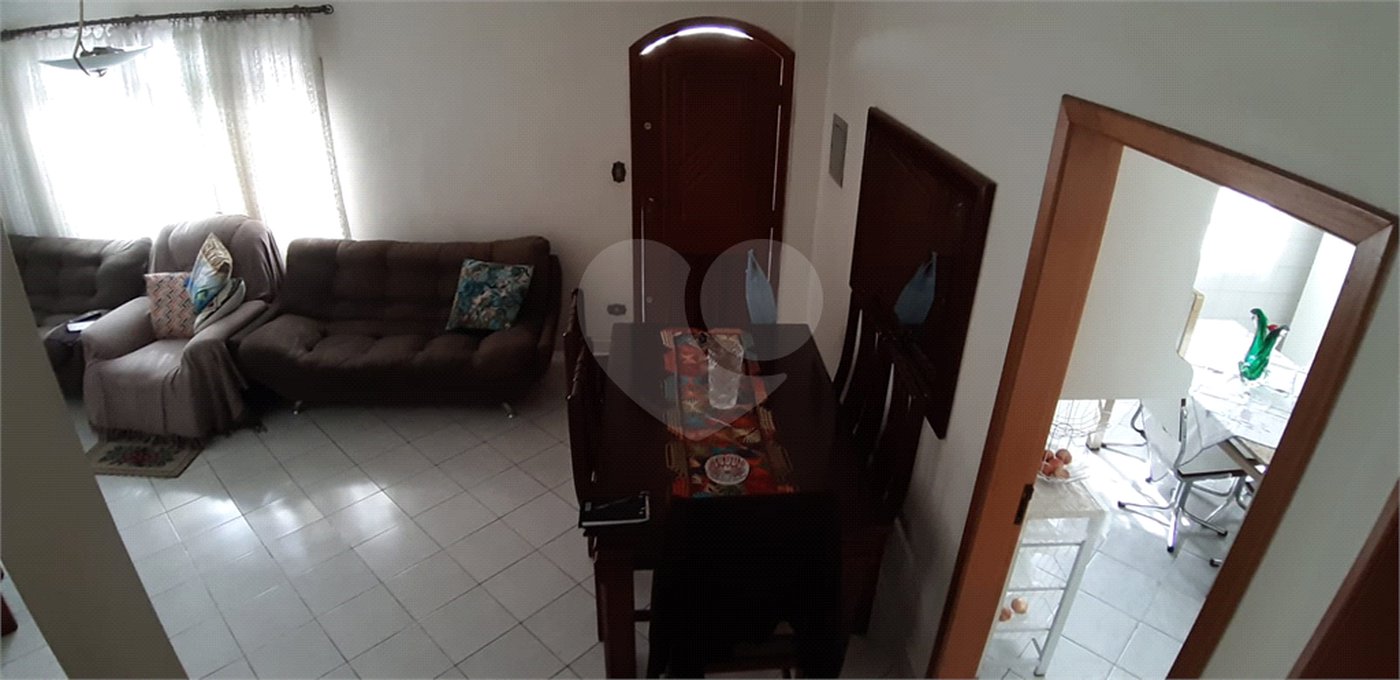 Sobrado à venda com 3 quartos, sendo 1 suíte, em Jardim Virginia Bianca, São Paulo, SP