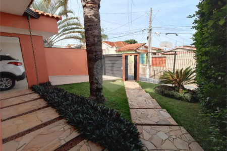 Casa à venda com 3 quartos, sendo 1 suíte, em Vila Rosa, Itapetininga, SP