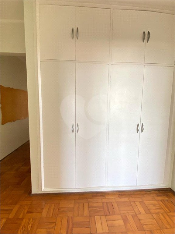 Apartamento à Venda | 327 m² | 4 dormitórios (1 suíte) | 2 vagas na Mooca!