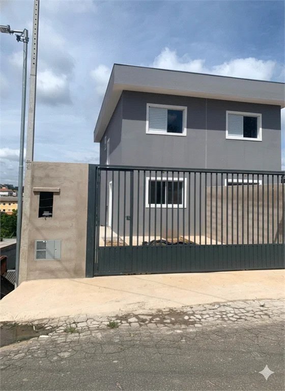 Sobrado à venda com 2 quartos em Jardim São Miguel, Cotia, SP