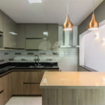 Casa à venda com 3 quartos, sendo 2 suítes,  no condomínio Sagres, São Paulo - SP