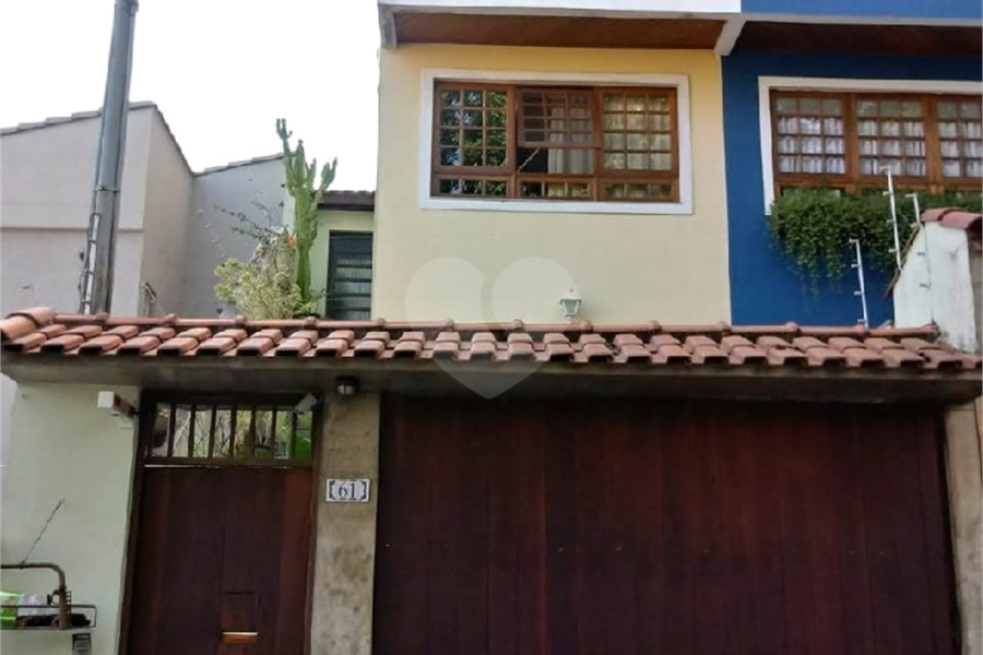 Casa à venda com 3 suítes em Horto Florestal, São Paulo, SP