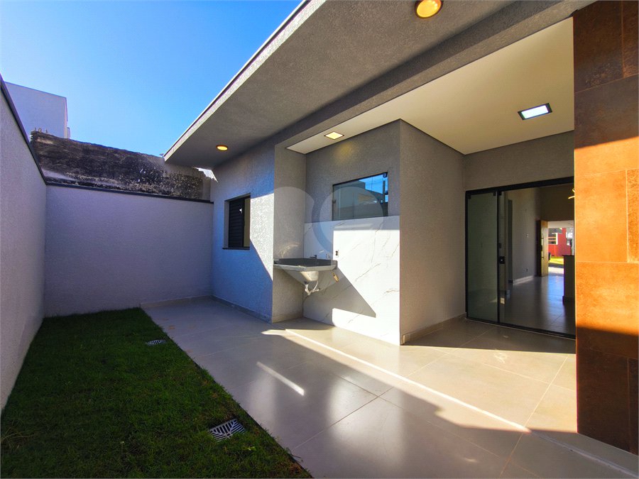 Casa à venda com 3 quartos, sendo 1 suíte, no condomínio Horto Florestal Villagio, Sorocaba - SP