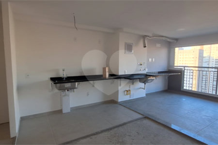 Apartamento à venda com 3 quartos, sendo 1 suíte, em Barra Funda, São Paulo, SP