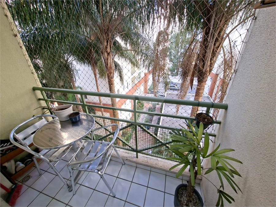 Apartamento à venda com 3 quartos, sendo 1 suíte,  em Jardim das Vertentes, São Paulo, SP