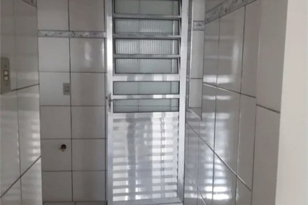 Sobrado à venda com 2 quartos em Km 18, Osasco, SP