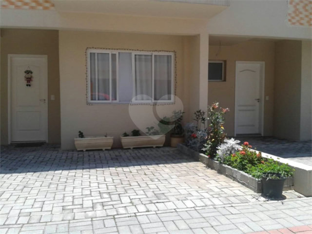 Casa à venda com 3 quartos, sendo 1 suíte,  no condomínio Village St. Louis, São Paulo - SP