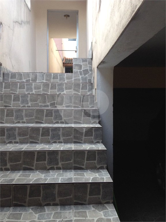 Sobrado à venda com 4 quartos, sendo 1 suíte, em Jardim Celeste, São Paulo, SP