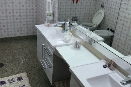 Sobrado à venda com 5 quartos, sendo 1 suíte, em Jardim São Bento, São Paulo, SP