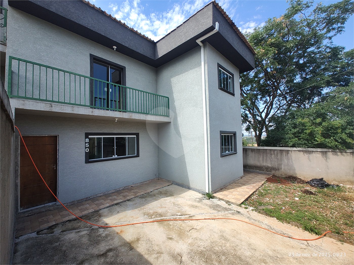 Sobrado à venda com 3 quartos, sendo 1 suíte, em Chácaras Maringá, Atibaia, SP