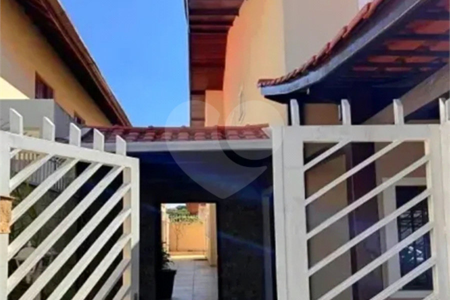 Sobrado à venda com 3 quartos, sendo 1 suíte, em City Recanto Anastácio, São Paulo, SP
