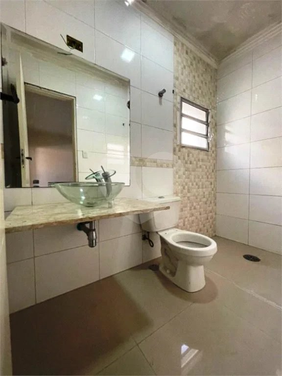 Sobrado à venda com 3 quartos, sendo 1 suíte, em Jardim Rosa de Franca, Guarulhos, SP