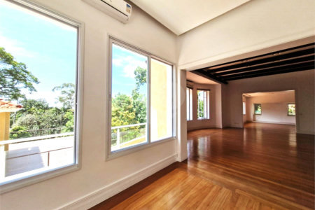 Casa à venda com 4 suítes no condomínio Chácara Flora, São Paulo - SP