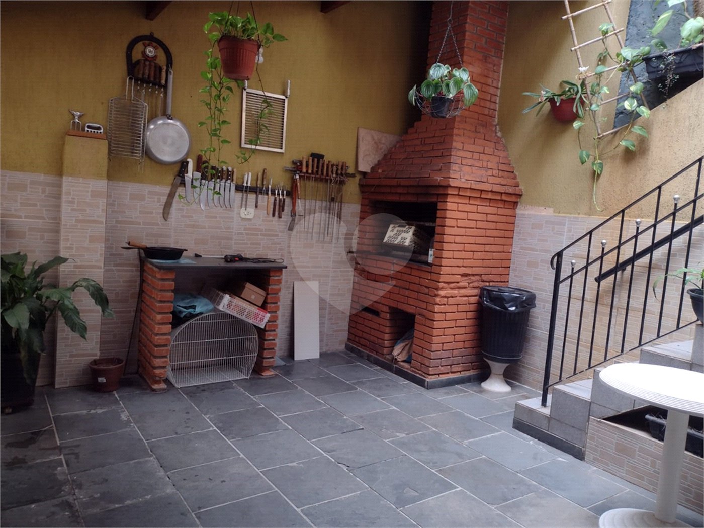 Casa à venda com 4 quartos, sendo 2 suítes, em Vila Gustavo, São Paulo, SP