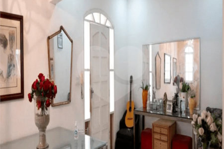 Casa à venda com 3 quartos, sendo 1 suíte, em Cambuci, São Paulo, SP