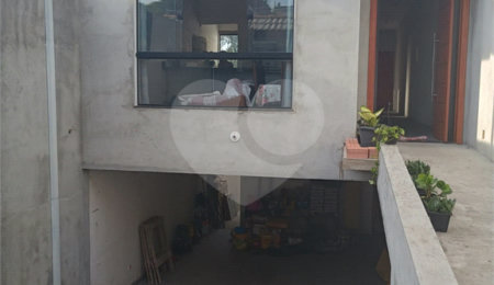Casa à venda com 2 quartos, sendo 1 suíte,  em Jardim Casa Branca, Suzano, SP