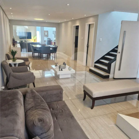 CASA NA ACLIMAÇÃO