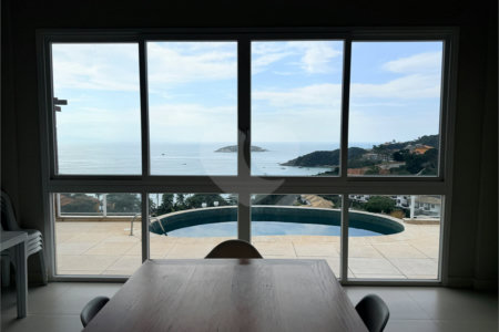 Casa à venda com 4 suítes em João Fernandes, Armação dos Búzios, RJ