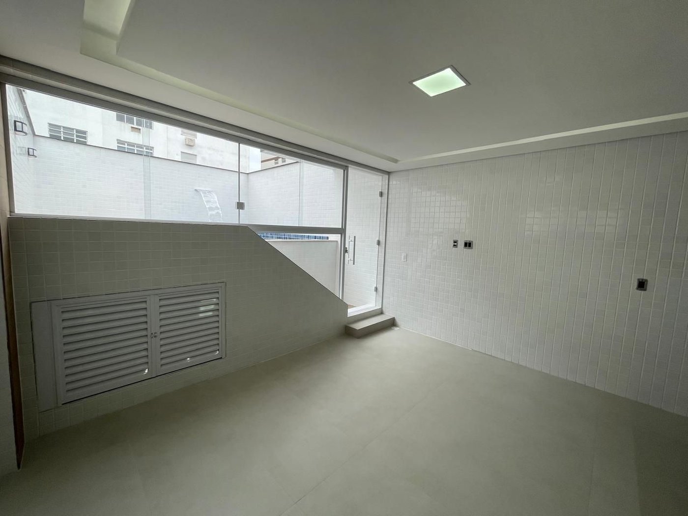 Casa com 4 dormitórios à venda, 234 m² por R$ 1.650.000,00 - Embaré - Santos/SP