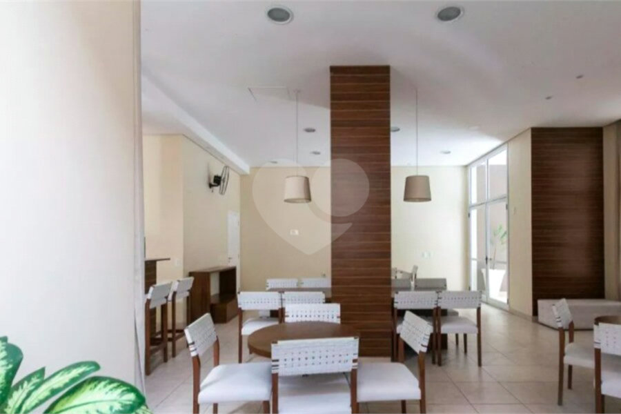 Apartamento à venda com 3 quartos, sendo 1 suíte, em Bom Retiro, São Paulo, SP