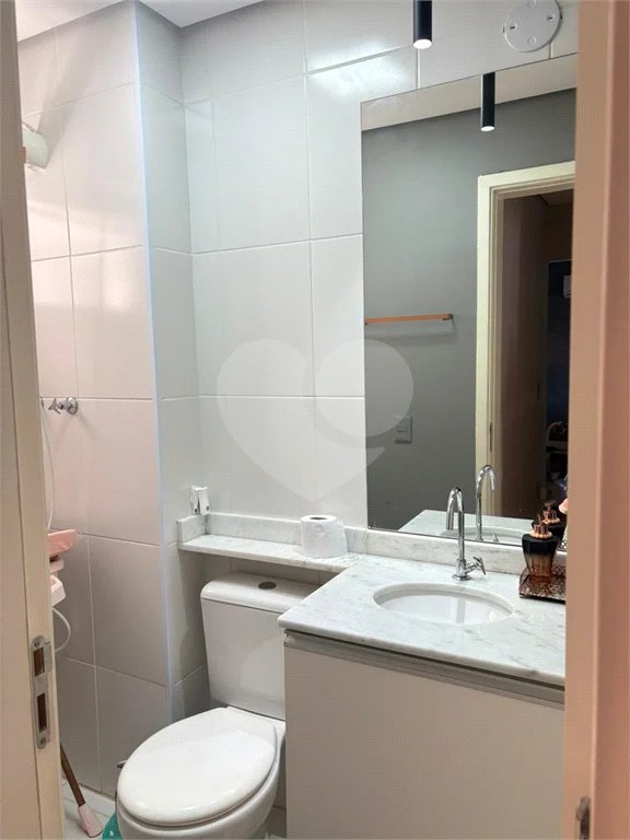 Apartamento à venda com 3 quartos, sendo 1 suíte,  em Jardim Bandeirantes, Louveira, SP