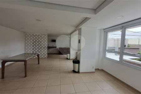 Apartamento à venda com 3 quartos, sendo 1 suíte, em Chácara São João, São Paulo, SP