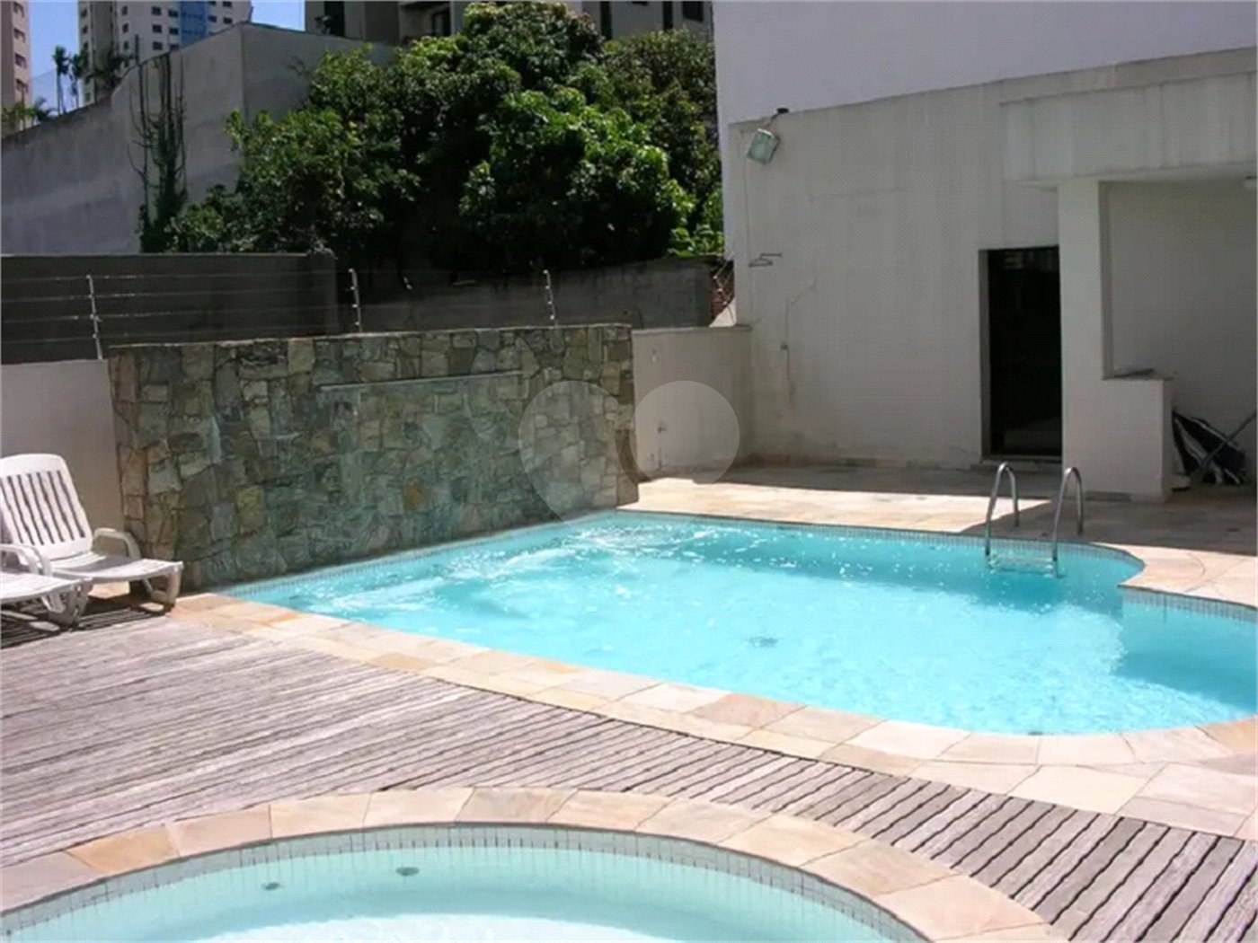 Apartamento para alugar com 3 quartos, sendo 1 suíte,  em Vila Hamburguesa, São Paulo, SP