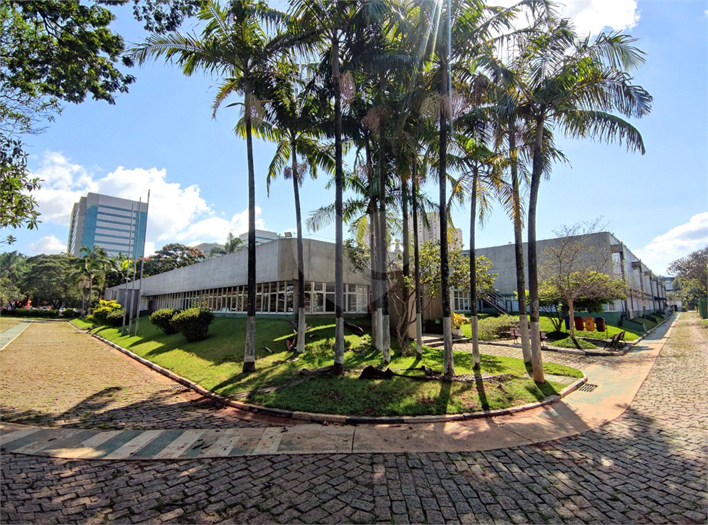 Prédio à venda ou para alugar em Jurubatuba, São Paulo, SP