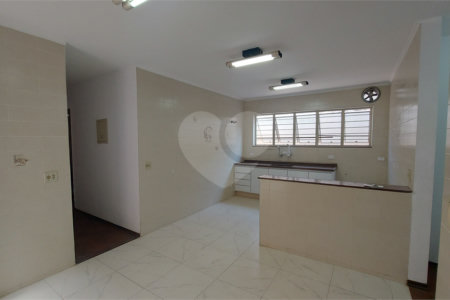 Casa à venda com 3 quartos, sendo 1 suíte, em Jardim Emília, Sorocaba, SP