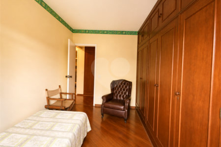 Apartamento à venda com 3 quartos, sendo 1 suíte, em Jardim Marajoara, São Paulo, SP