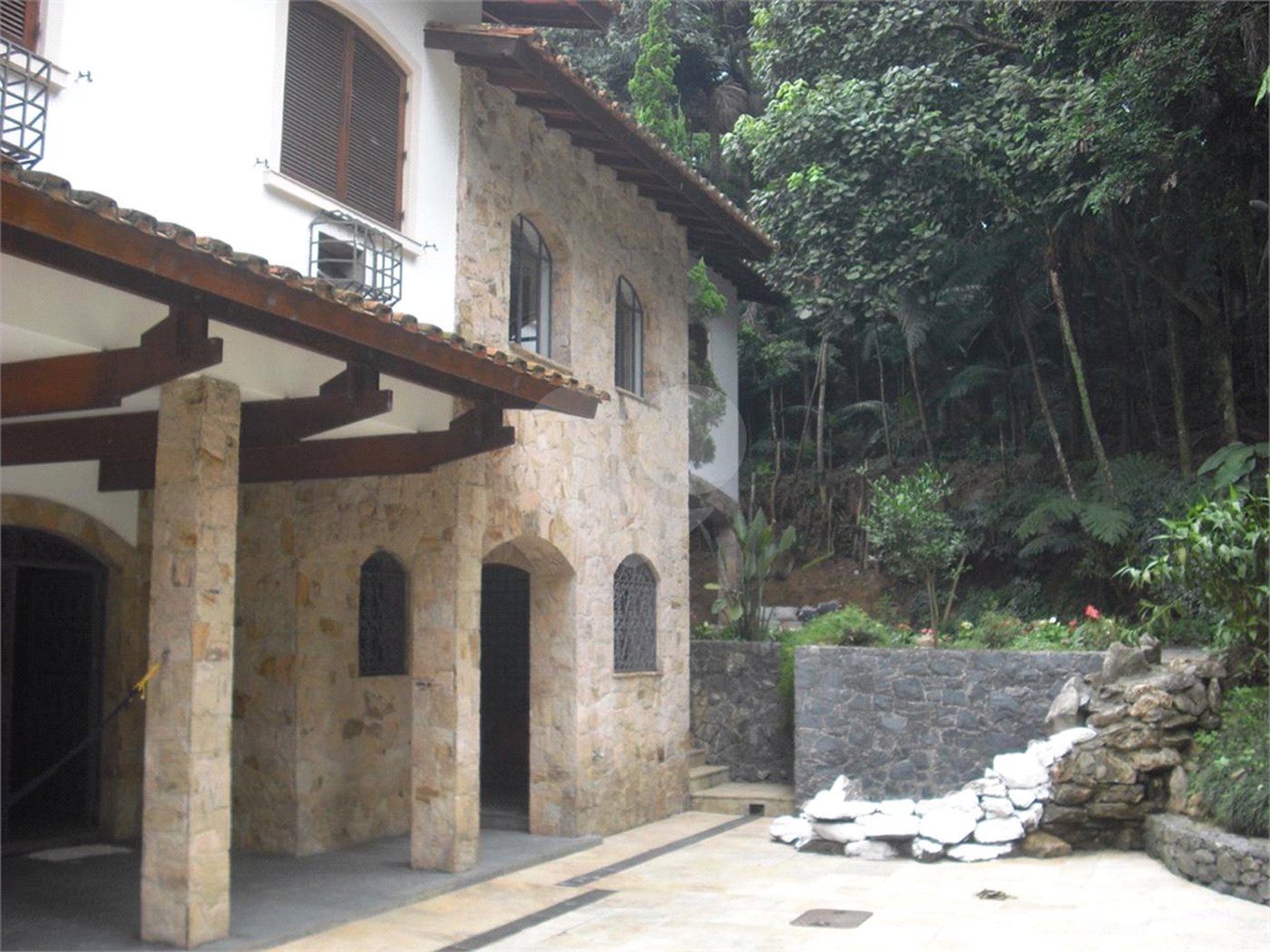 Casa à venda com 8 quartos, sendo 4 suítes, em Parque Alves de Lima, São Paulo, SP