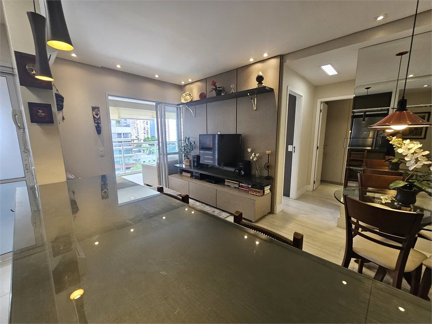 Apartamento para alugar com 2 quartos, sendo 1 suíte, em Jardim das Acácias, São Paulo, SP