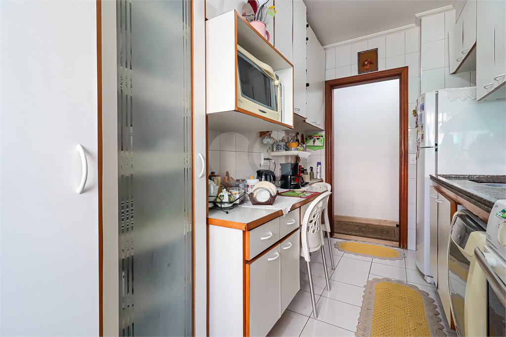 Apartamento à venda com 3 quartos, sendo 1 suíte,  em Vila Ipojuca, São Paulo, SP