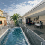 Casa em condomínio à venda com 4 quartos, sendo 2 suítes,  em Caravelas, Armação dos Búzios, RJ