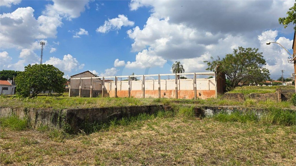 Terreno à venda em Vila Xavier (vila Xavier), Araraquara, SP