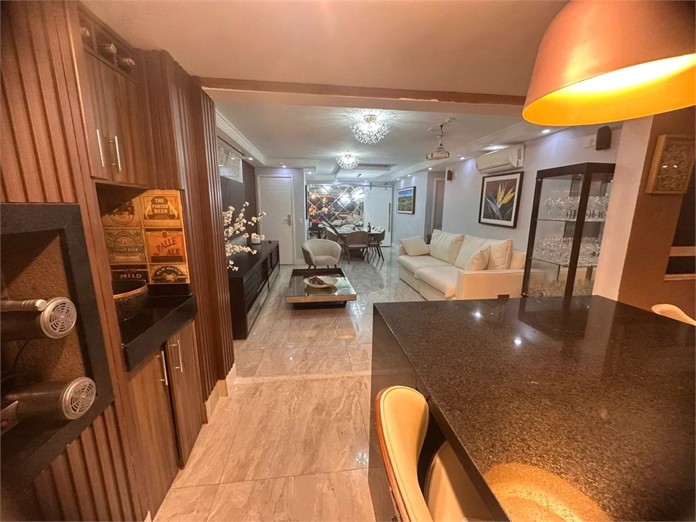 Apartamento à venda com 4 quartos, sendo 3 suítes,  em Paraíso do Morumbi, São Paulo, SP