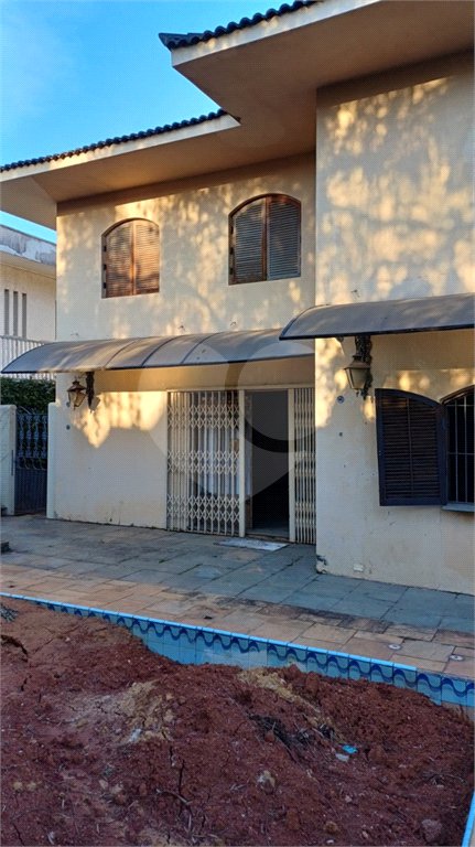 Sobrado à venda ou para alugar com 5 quartos, sendo 1 suíte,  em Vila Ida, São Paulo, SP