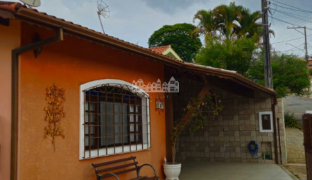 Casa Térrea com Vista para a Pedra Grande, em Nova Gardênia, Atibaia - SP