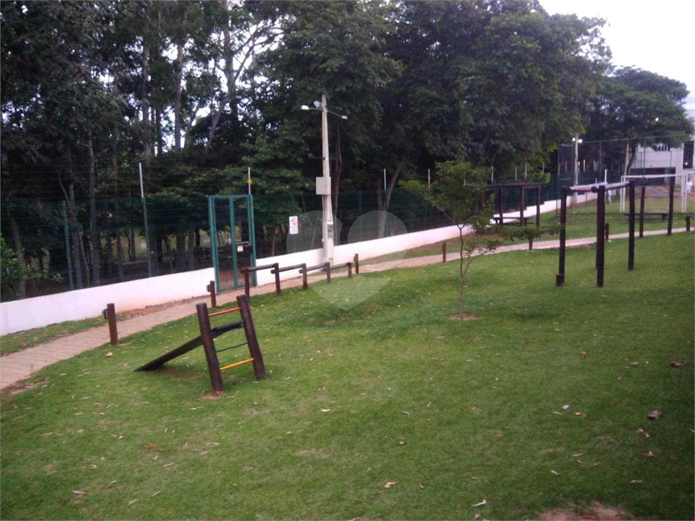 Casa à venda com 4 suítes no condomínio Panorama Residence Indaiatuba, Indaiatuba - SP