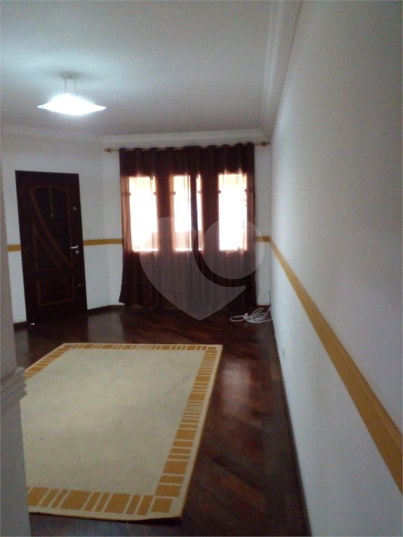 Sobrado à venda com 3 quartos, sendo 1 suíte,  em Vila América, Santo André, SP