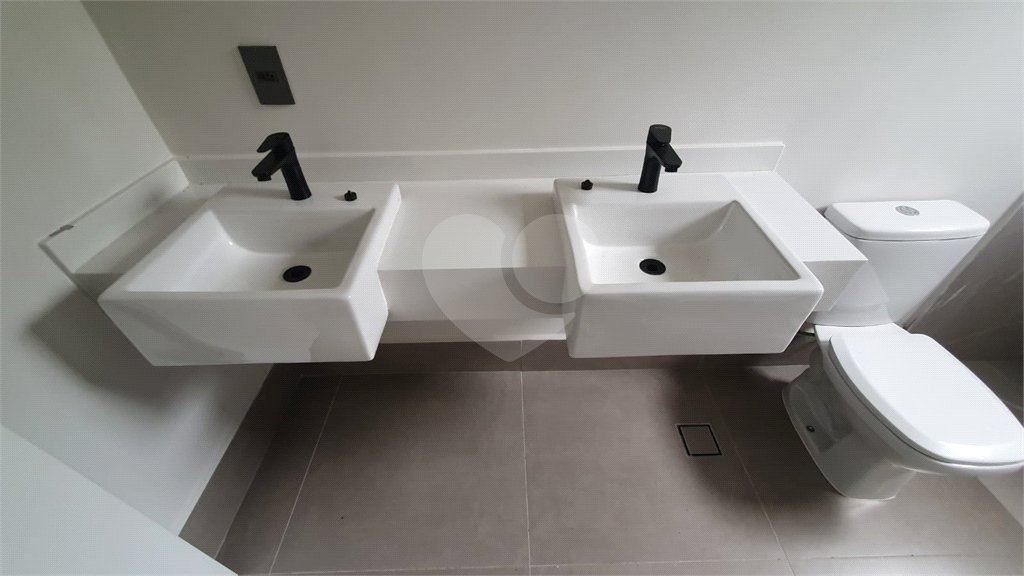 Casa à venda com 4 suítes no condomínio Residencial San Vitale, Bragança Paulista - SP