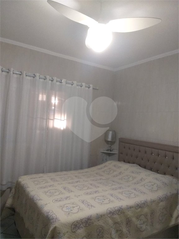 Sobrado à venda com 4 quartos, sendo 2 suítes, em Parque Edu Chaves, São Paulo, SP